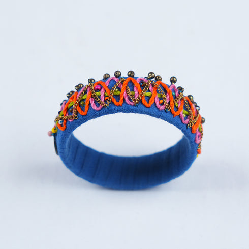 Zigzag Chain Bangle with Metal Beads