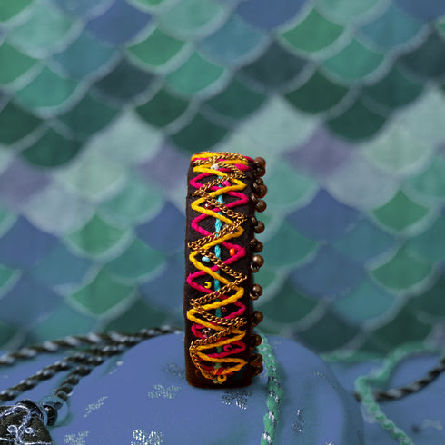 Zigzag Chain Bangle with Metal Beads