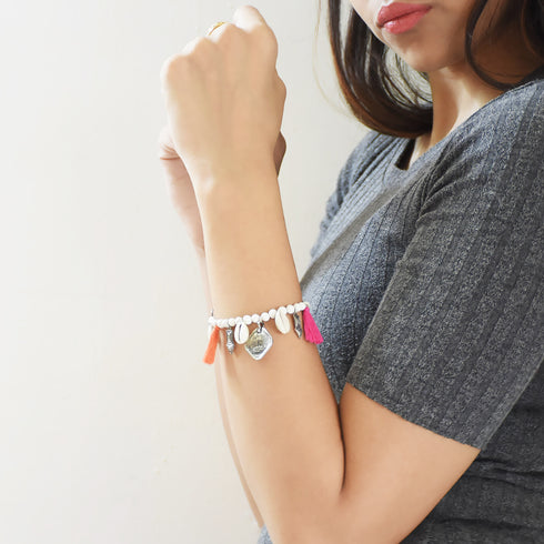 5 Paisa White Beaded Bracelet